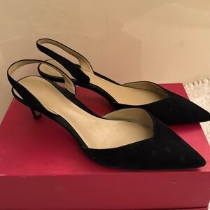 Ann Taylor kitten heel sling back.  Worn a few times.  Size 8.5 black suede.